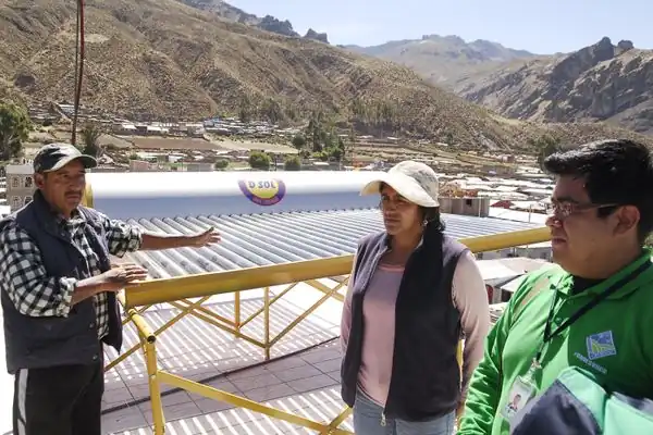 Chivay Solar Water Heater in Arequipa, PERU.JPG