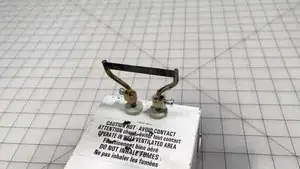 Use a scrap piece of webbing to test that the hot knife has come up to temperature. The knife should easily melt through the webbing.