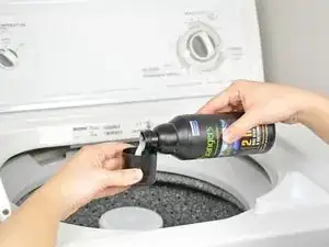 How to Reapply Durable Water Repellent Finish to a Waterproof Jacket