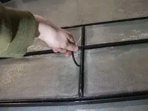 How to Replace the Mesh Screen Lid on a Front-Opening Terrarium