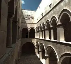 UIImageView bounce animation Gif