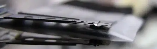 Heads ready for moving back without too bad slap.