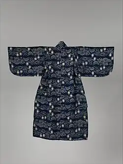 Child's kimono taken in with kata-nue-age and koshi-nue-age (pleats)
