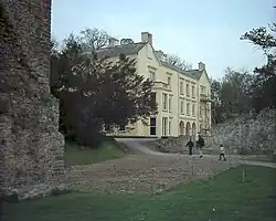 Aberglasney House