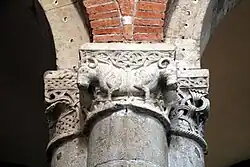 Capital, nave
