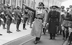Himmler, received with honors at the Estación del Norte railway station in Madrid.