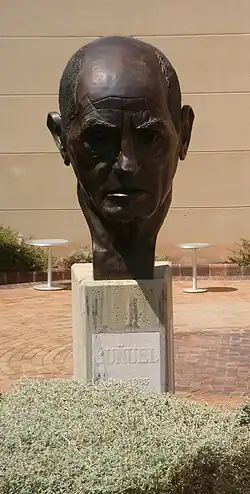 Image 23Cabeza de Luis Buñuel, sculptor's work by Iñaki, in the center Buñuel Calanda. (from Culture of Spain)