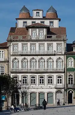 Da Vinci Building