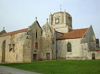 The church of Saint-Nicolas, in Magnils-Reigniers