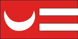 Early red flag with white or yellow crescent of the 14th century, reported by Marino Sanudo (ca. 1321), Pietro Vesconte (1325), Angelino Dulcerta (1339) and the Catalan Atlas (1385)[33]