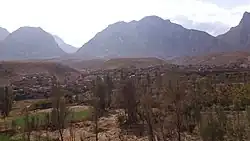 Hamandeh is a village in Pol Beh Bala Rural District, Simakan District, Jahrom County, Fars province, Iran.