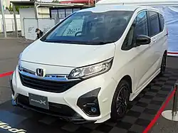 Freed Modulo X (GB5; facelift, Japan)