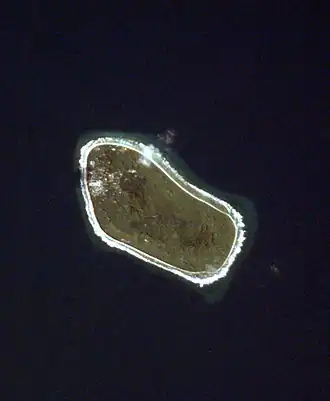 Image 29The reef island of Niutao (from Coral reefs of Tuvalu)