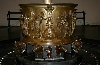 Fig. 1 – The Liège font by Renier of Huy