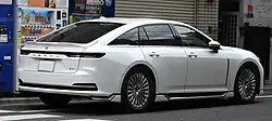 Rear view of Crown Hybrid (AZSH32, Japan), with optional Modellista body kit.