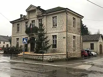 The town hall in Villers-Farlay