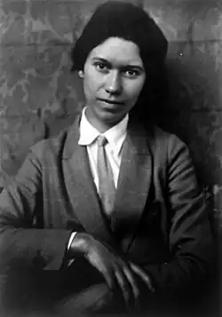 Gidlow c. 1920s